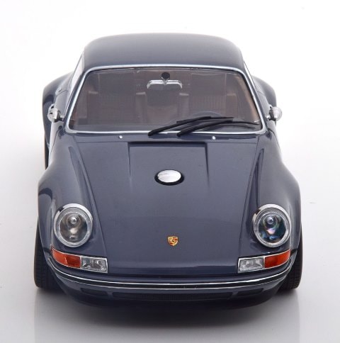 [ Pre-order ] KKDC180442 KK Scale 1:18 Porsche Singer 911 Coupe grey