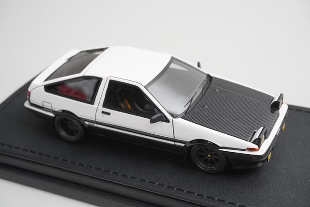 1:43 ignition model IG0485 Toyota Sprinter Trueno (AE86) 3-Door GT Apex Black/White