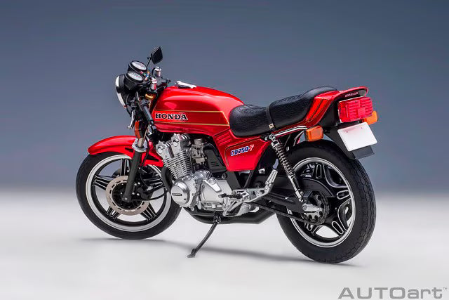 12561 AUTOart 1:12 Honda CB750F "Baribari Densetsu" (Includes Gun Koma helmet)