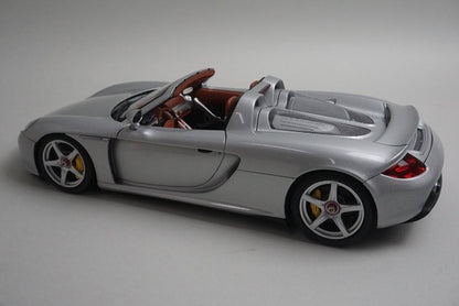 1:18 AUTOart 78041 Porsche Carrera GT Silver model car