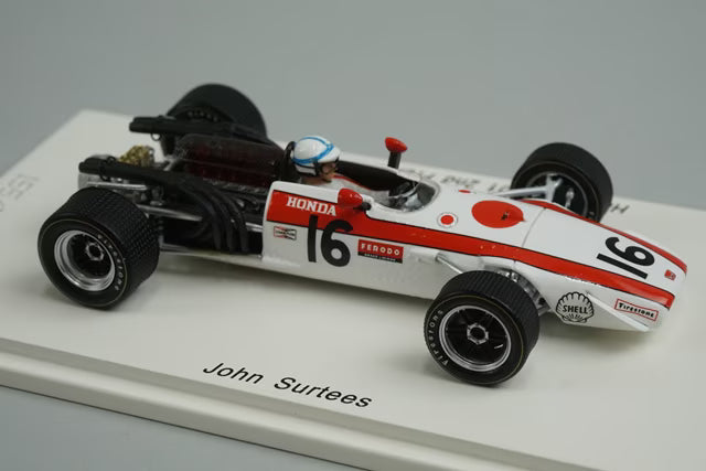 1:43 Spark ROMU029 Honda RA301 French GP 2nd 1968 #16 J. Surtees model car