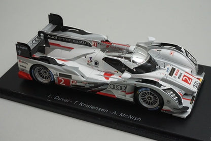 1:43 SPARK 43LM13 Audi R18 e-tron quattro Le Mans Winner 2013 #2 model car