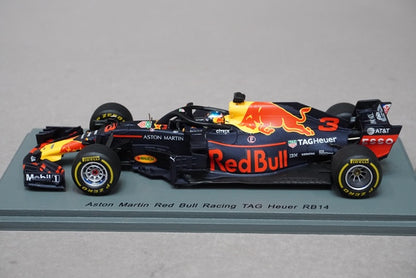 1:43 SPARK S6058 Aston Martin Red Bull Racing Tag Heuer RB14 Chinese GP Winner 2018 #3 Daniel Ricciardo