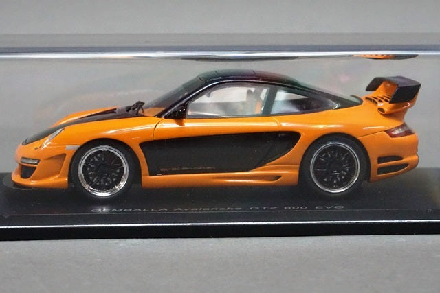 1:43 SPARK S0718 Gemballa Avalanche GT2 600 EVO Black / Orange