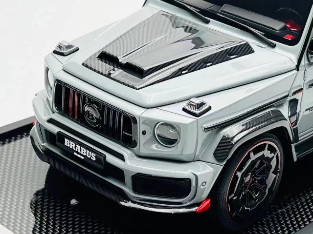 MOTORHELIX 1:18 Brabus G900 Grey