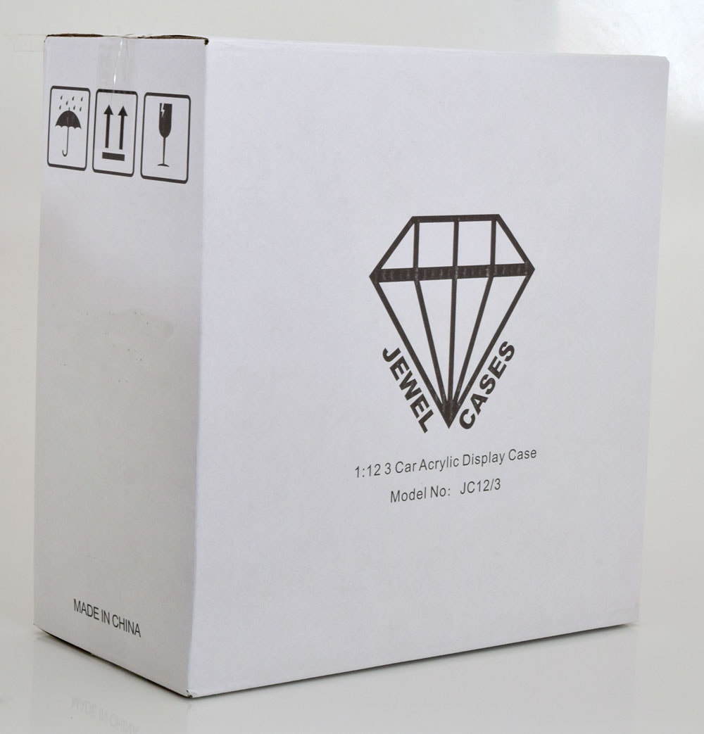 JC12/3 Jewel Cases 1:12 Acrylic Display Case for 3 Figures Size: Approx. 44 x 21 x 45.5cm