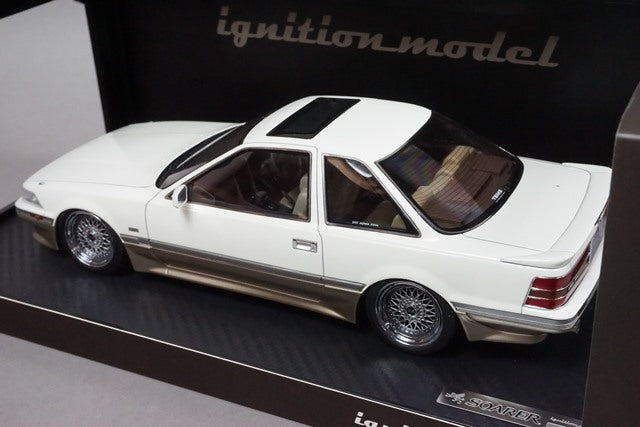 1:18 ignition model IG1323 Toyota Soarer Z20 3.0GT-LIMITED White / Silver