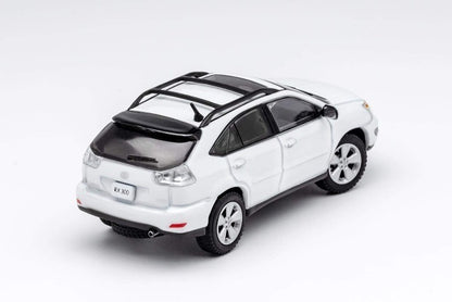 KS-035-276 GCD Gaincorp Products 1:64 Lexus RX300 White with surfboard (pattern: random)