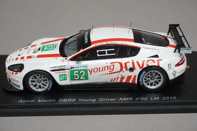 1:43 SPARK S2573 Aston Martin DBR9 young Driver AMR LM 2010 #52