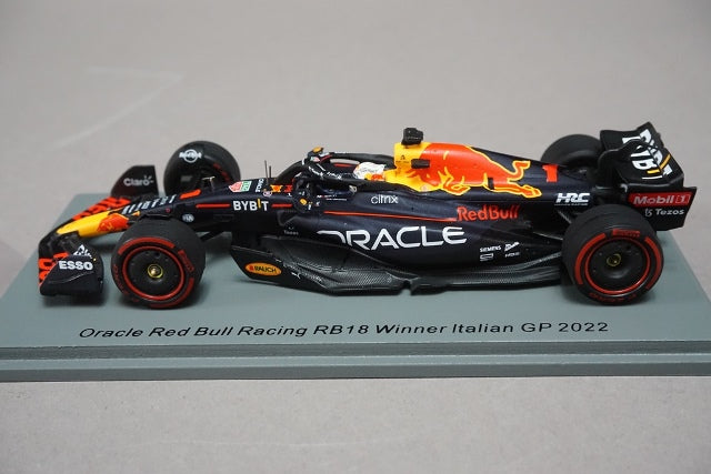 1:43 SPARK S8550 Oracle Red Bull Racing RB18 Italian GP Winner 2022 #1