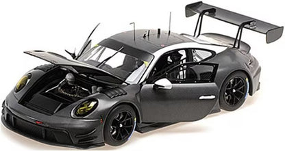 110246000 MINICHAMPS 1:18 Porsche 911 (992) GT3 R Carbon/Custom Version