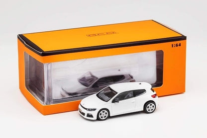 KS-037-266 GCD Gaincorp Products 1:64 VW Volks Wagen Scirocco R White