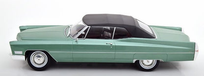 KKDC180315 KK Scale 1:18 Cadillac DeVille Convertible 1967 with Soft Top, Light Green Metallic/Black