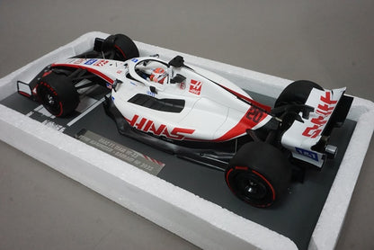 1:18 MINICHAMPS 117220120 Haas F1 Team VF-22 Bahrain GP 2022 K.Magnussen #20