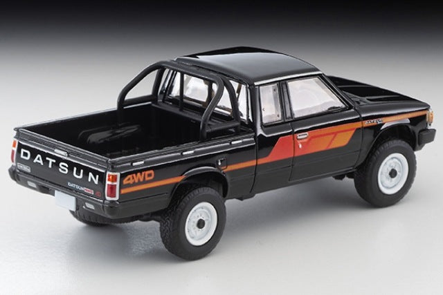 LV-N320a TOMYTEC 1:64 Nissan Datsun Truck 4WD King Cab AD Black 329459