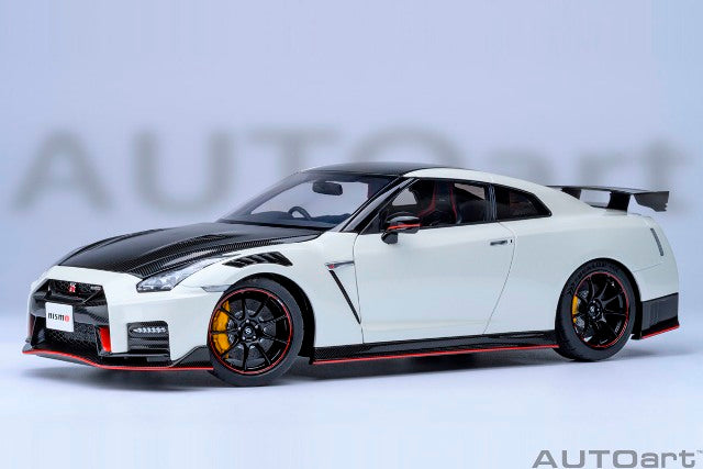 77501 AUTOart 1:18 Nissan GT-R R35 NISMO Special Edition Brilliant White Pear