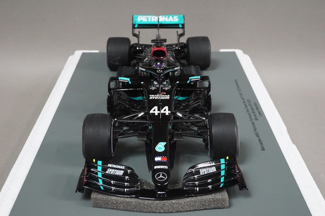 1:18 SPARK 18S483 Mercedes AMG F1 W11 EQ Performance British GP winner 2020 #44 Lewis Hamilton