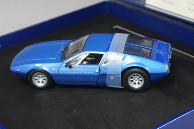 1:43 MINICHAMPS 436127122 De Tomaso Mangusta 1969 Blue Metallic