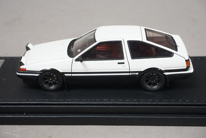 1:43 ignition model IG2875 Toyota Initial D Sprinter Trueno 3Dr GT Apex (AE86) White/Black