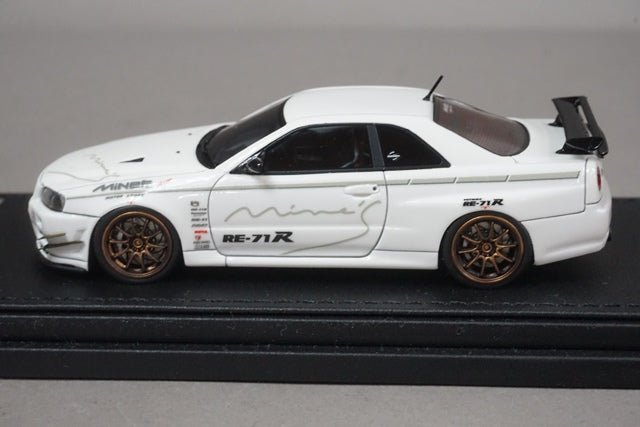 1:43 ignition model IG1817 Nissan Skyline GT-R Mine's (R34) White