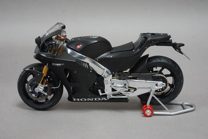 1:12 SPARK M12011 Honda RC213V-S Motorcycles