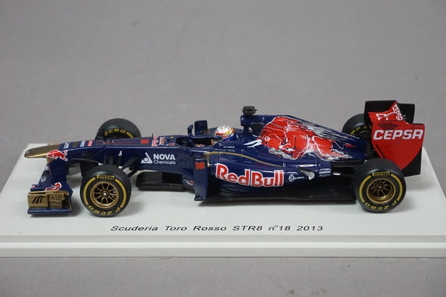 1:43 SPARK S3061 Scuderia Toro Rosso STR8 2013 #18 Jean-Eric Vergne