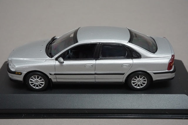 1:43 MINICHAMPS 430171900 VOLVO S80 Saloon 1999 Silver Metallic