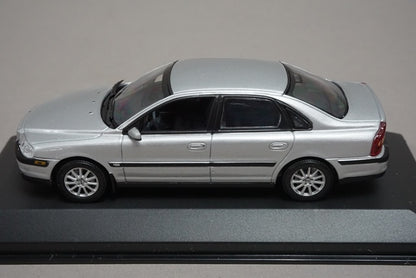 1:43 MINICHAMPS 400130500 Jaguar XK Coupe 2006 Silver