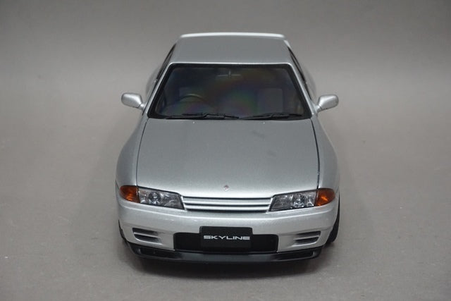 1:18 AUTOart 77346 Nissan Skyline GT-R (R32) V-spec2 Spark Silver