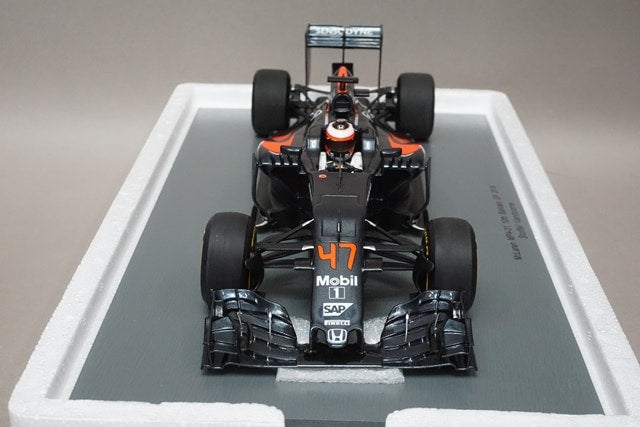 1:18 SPARK 18S247 McLaren Honda MP4-31 Bahrain GP 2016 #47 Stoffel Vandoorne