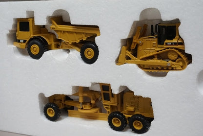 1:64 NORSCOT CAT Construction Gift Set