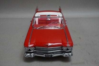 1:18 AUTOart 70401 Cadillac Series 62 Red model car