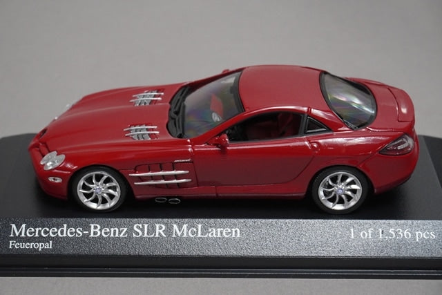 1:43 MINICHAMPS 400033024 Mercedes Benz SLR McLaren 2003 Red