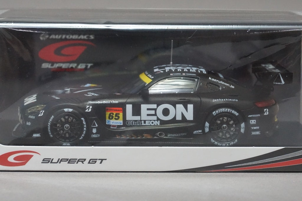 1:43 SPARK SGT086 LEON PYRAMID AMG - K2 R&D LEON RACING Naoya Gamo/Takuro Shinohara GT 300 Super GT 2023 #65