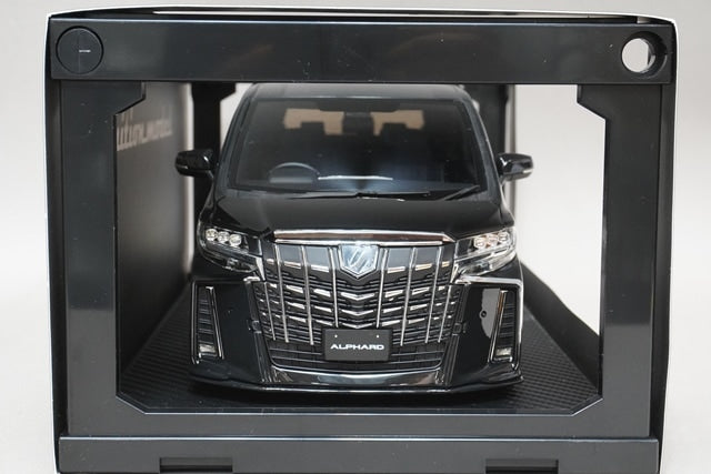 1:18 ignition model IG2432 Toyota Alphard (H30W) Executive Lounge S Black