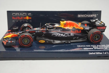 1:43 MINICHAMPS 417220601 ORAC Red Bull Racing RB18 Spanish GP #1 M. Verstappen