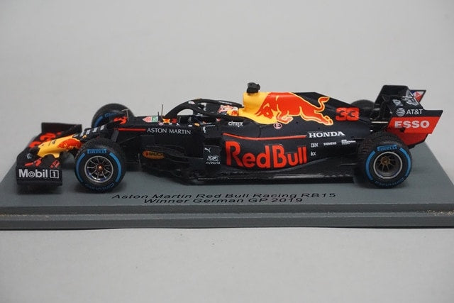 1:43 SPARK S6093 Aston Martin Red Bull Racing RB15 German GP Winner 2019 #33