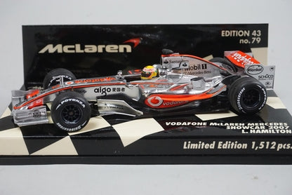 1:43 MINICHAMPS 530074372 Vodafone McLaren Mercedes Show Car 2007 #2 L. Hamilton