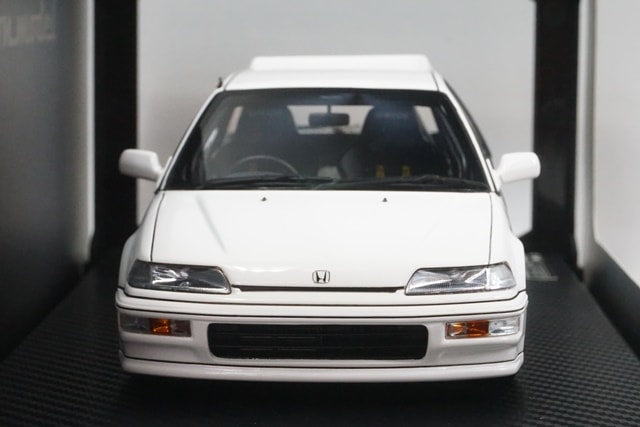 1:18 ignition model IG3122 Honda Civic (EF9) SiR White model car