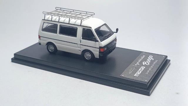 [ Pre-order ] MC640021A MC Model Collect 1:64 Scale Mazda Bongo Van High Roof 1989 Cargo Box Truck in White