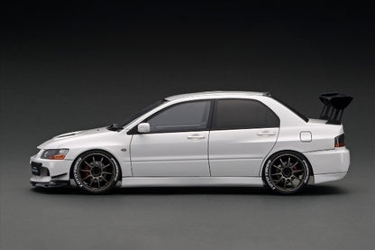 [ Pre-order ] IG2433 ignition model 1:18 Mitsubishi Mitsubishi Lancer Evolution IX (CT9A) White With Engine