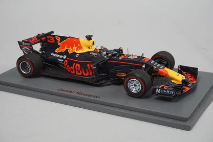 1:43 SPARK S5047 Red Bull Racing Tag Heuer RB13 Azerbaijan GP Winner 2017 #3 Daniel Ricciardo