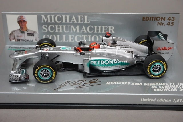 1:43 MINICHAMPS 410120077 Mercedes-AMG Petronas F1 Team Show Car 2012 #7 M. Schumacher model car