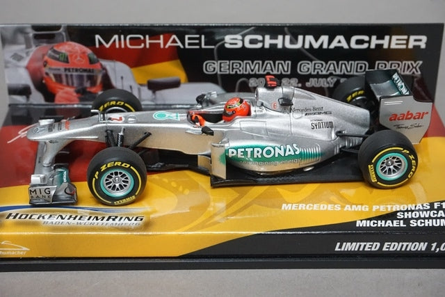 1:43 MINICHAMPS 413120177 Mercedes-AMG Petronas F1 Team Show Car 2012 #7 M. Schumacher model car