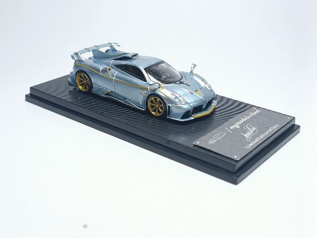 [ Pre-order ] MC640015A MC Model Collect 1:64 Scale Pagani Huayra Imola Silver Blue Orange Stripes
