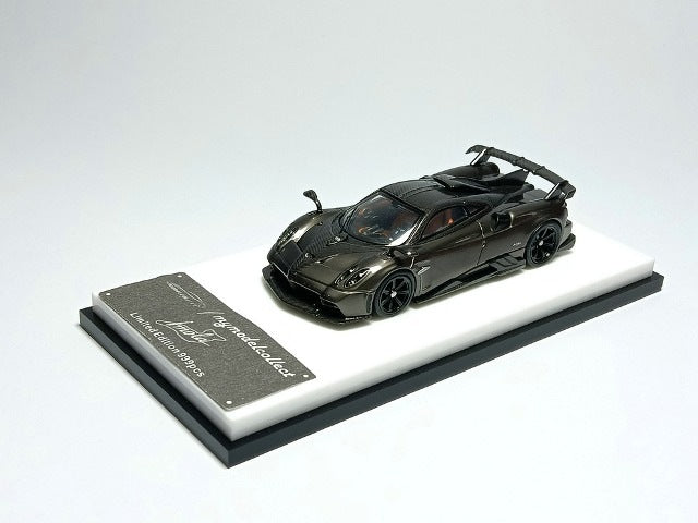 MC640015D MC Model Collect 1:64 Scale Pagani Huayra Imola, Pearl Grey with Carbon Roof