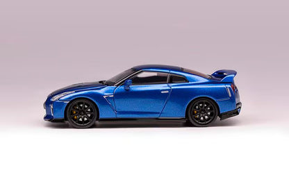M63513 MOTORHELIX 1:64 Nissan GT-R (R35) Track Edition Bayside Blue