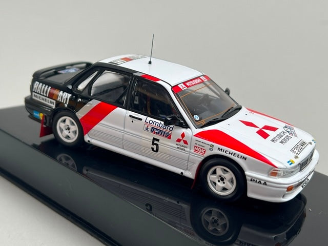 1:43 ixo KBI034 Mitsubishi Galant VR-4 RAC Rally 1988 #5 A. Vatanen B. Berglund model car
