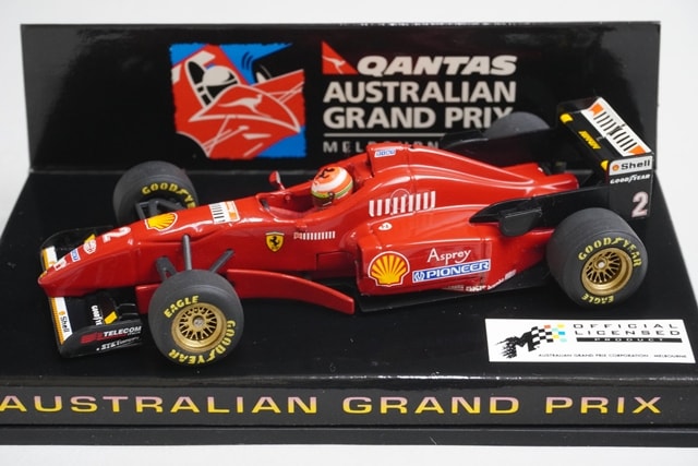 1:43 MINICHAMPS 433960002 Qantas Ferrari F310 Australian GP 1997 #2 E. Irvine model car