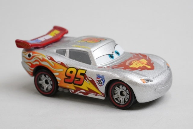Tomica Cars Toys R Us Original Lightning McQueen Silver Racer Type model car